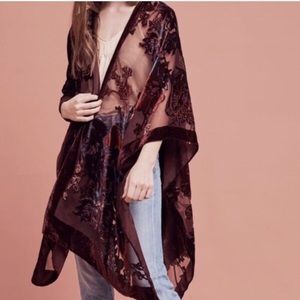 Anthropologie Saachi Velvet Kimono